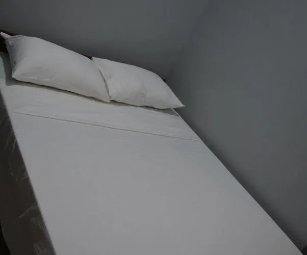 Studio For 2 - Casals Village, Mabolo, *